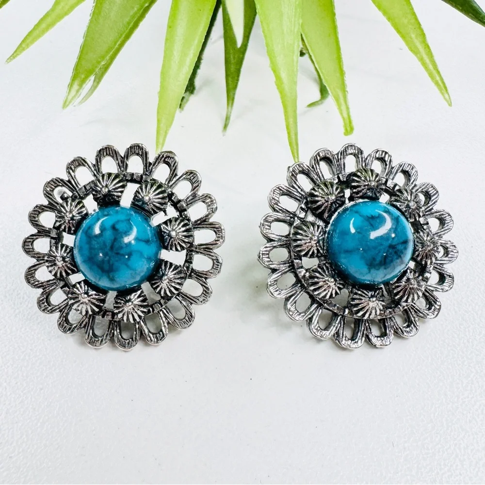 Vintage 70s Dark Faux Turquoise Medallion Antique Silver Tone Clip On Earrings